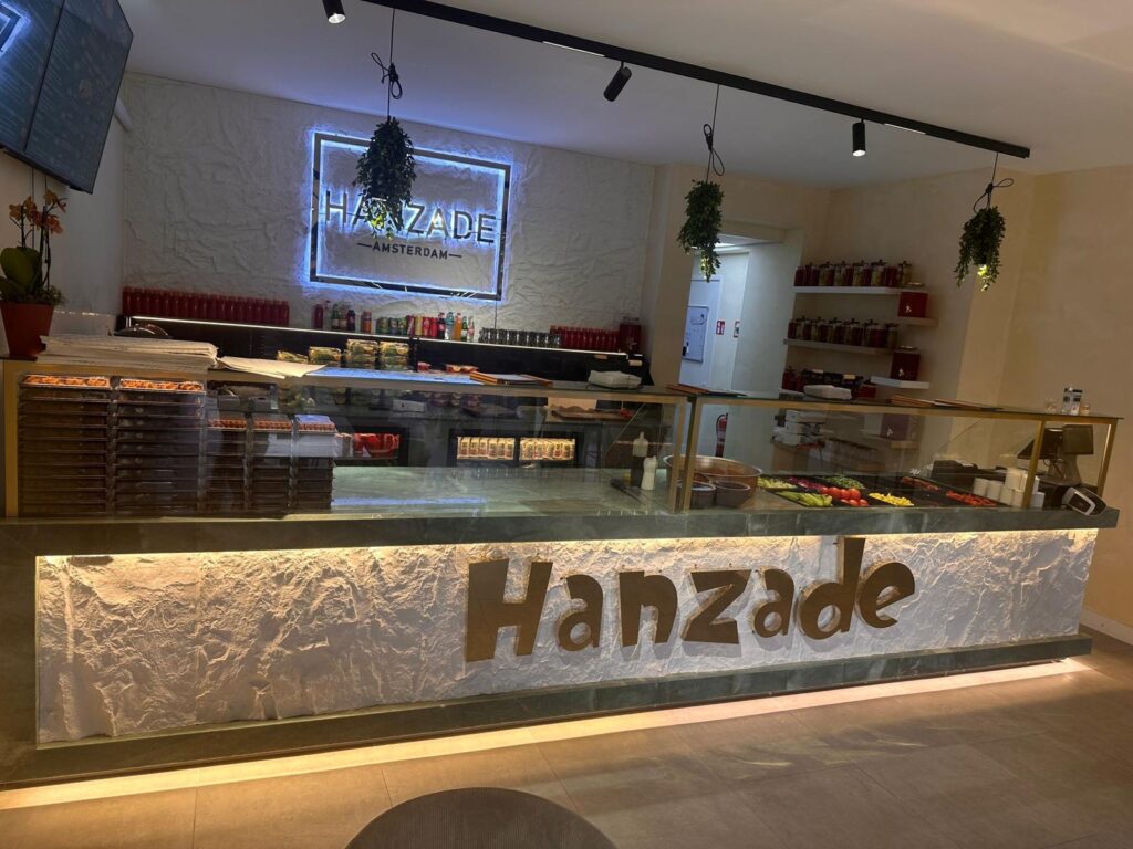 Hanzade Çiğköfte Tezgahı ve Dolabı